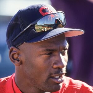 Amidst Being Unhappy With His $25,000,000 Deal, Michael Jordan Was Revealed To Be A Junk food Addict: "Took In More Grease A Year Than A Squeaky Joint"