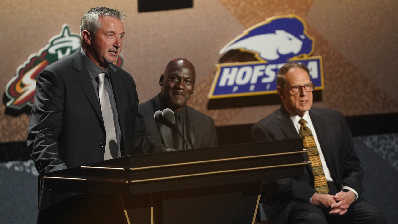 Displeased With His $25,700,000, Michael Jordan 'Threatened' To Demand A Trade If The Bulls Signed Toni Kukoc In 1990