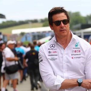 $1,600,000,000 Worth Mercedes Boss Eats the Same Meal Everyday Just to Bring Home Lewis Hamilton’s 8th Title