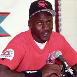 "Struggle Very Publicly with Cocaine": Months Before Drafting Michael Jordan, Chicago Bulls Were Awfully Close to Insolvency