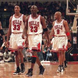 "It Wasn't About the Money": Leaving Jealousy Over Michael Jordan's $35,000,000 Contract in the Past, Dennis Rodman Reveals Motivation for Three-Peat