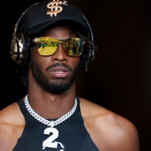 Shedeur Sanders Flashing His $70,000 Worth Audemars Piguet to ASU Fans After Win Draws Goofy Reaction From Will Compton: “Insane Behavior”