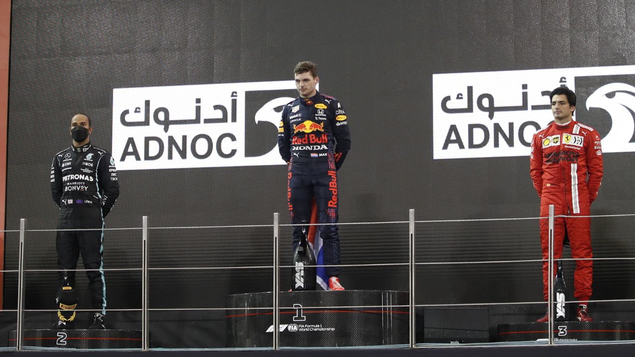 Lewis Hamilton and Max Verstappen Led Clan Will Not Appreciate Carlos Sainz’s Rally for Controversial F1 Format