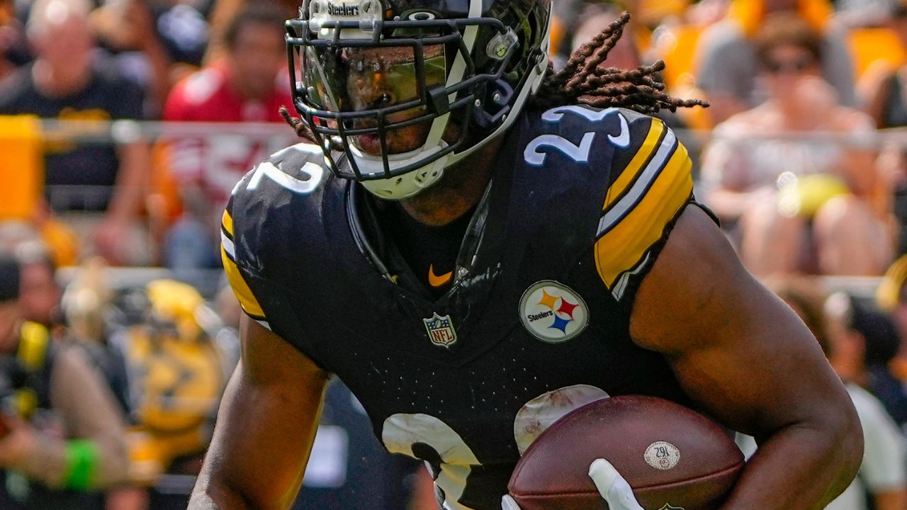 Najee Harris Net Worth: How Much Has the Pittsburgh Steelers WR Earned by Playing in the NFL?
