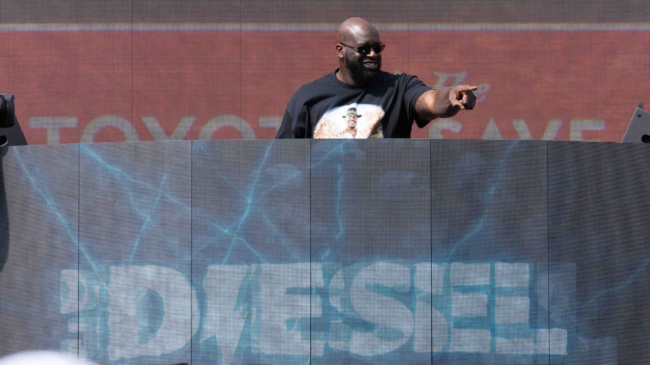 Putting Up $1000 To Knock Down 'Big Man', Shaquille O'Neal Rushed To A Fan's Aid After They Get Stuck In A Mosh Pit At His 2022 DJ Diesel Set
