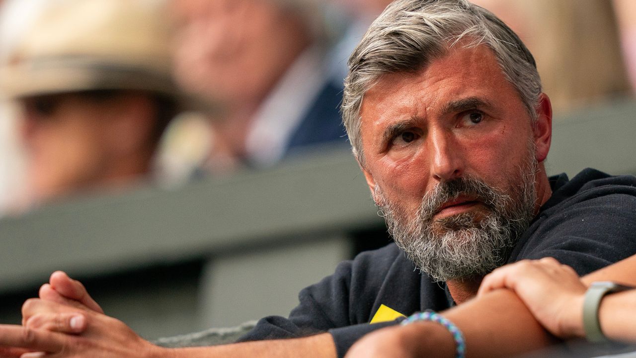 "Daniil Medvedev Gave Him the First Set": Novak Djokovic's Coach Says Russian Gifted the Advantage