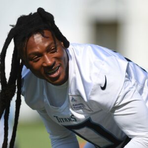 Set To Earn $12,000,000 In 2023, DeAndre Hopkins Resumes College Studies With Clemson