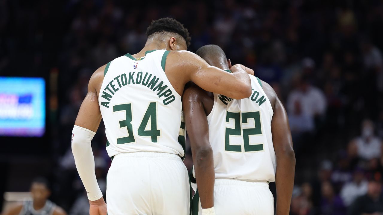 “Sometimes It’s Okay Not Being ‘The Guy’!”: Earning $16,936,380 Less Than Giannis Antetokounmpo, Khris Middleton Speaks on Sacrifice in Winning