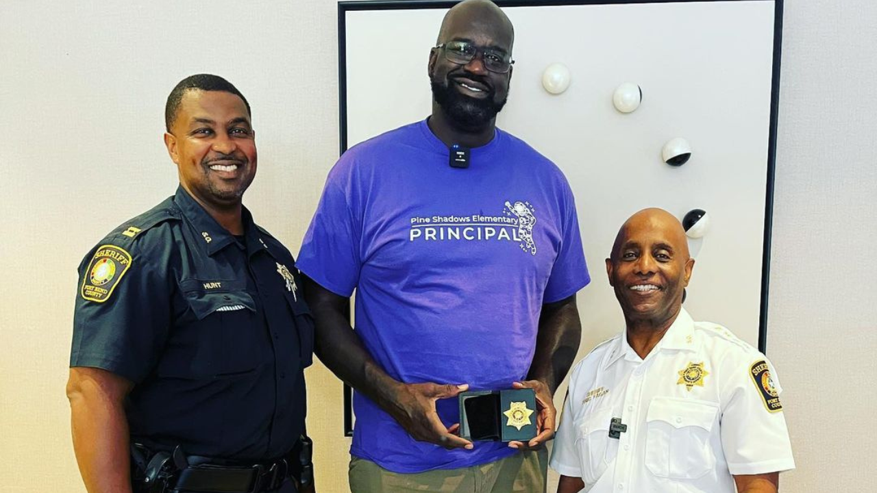 Despite Shaquille O’Neal Lying on Miami Beach PD Application, 7ft 1″ Lakers Legend Becomes Special Deputy With Fort Bend County Sheriff’s Office