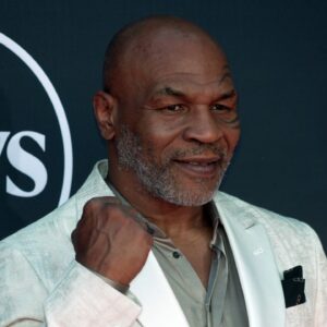 3 Years After Rejecting $20,000,000+ Offer, Mike Tyson Considers Return in Bare-Knuckle Fighting: “If They Pay Me”