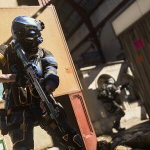 An image of Soldiers circling the perimeter in Warzone 2