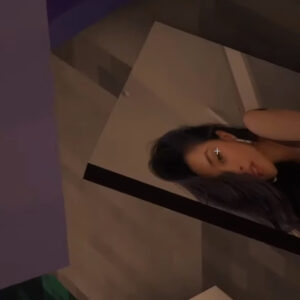 Valkyrae shocked to see Sykkuno with her picture