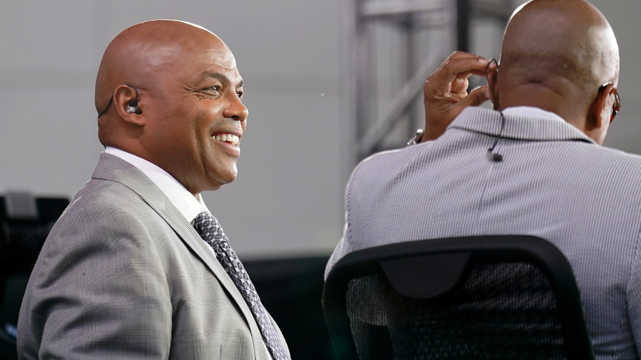 ‘Greatest Living Karoke Singer Alive’ Charles Barkley ‘Butchering’ Frank Sinatra’s ‘My Way’ On Inside the NBA Got ‘Brutal’ Review From James Corden in 2019