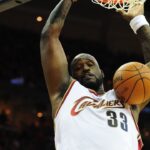 "Michael Jordan and Tim Perry": Shaquille O'Neal Names the Only Players to Ever Dunk on Him, 22 Years After Slamming Kobe Bryant For 'Cocky Claim'