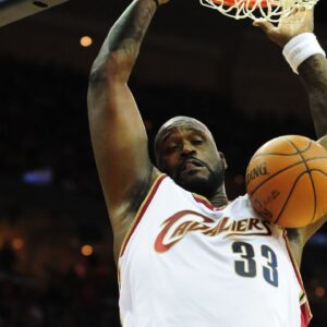 "Michael Jordan and Tim Perry": Shaquille O'Neal Names the Only Players to Ever Dunk on Him, 22 Years After Slamming Kobe Bryant For 'Cocky Claim'