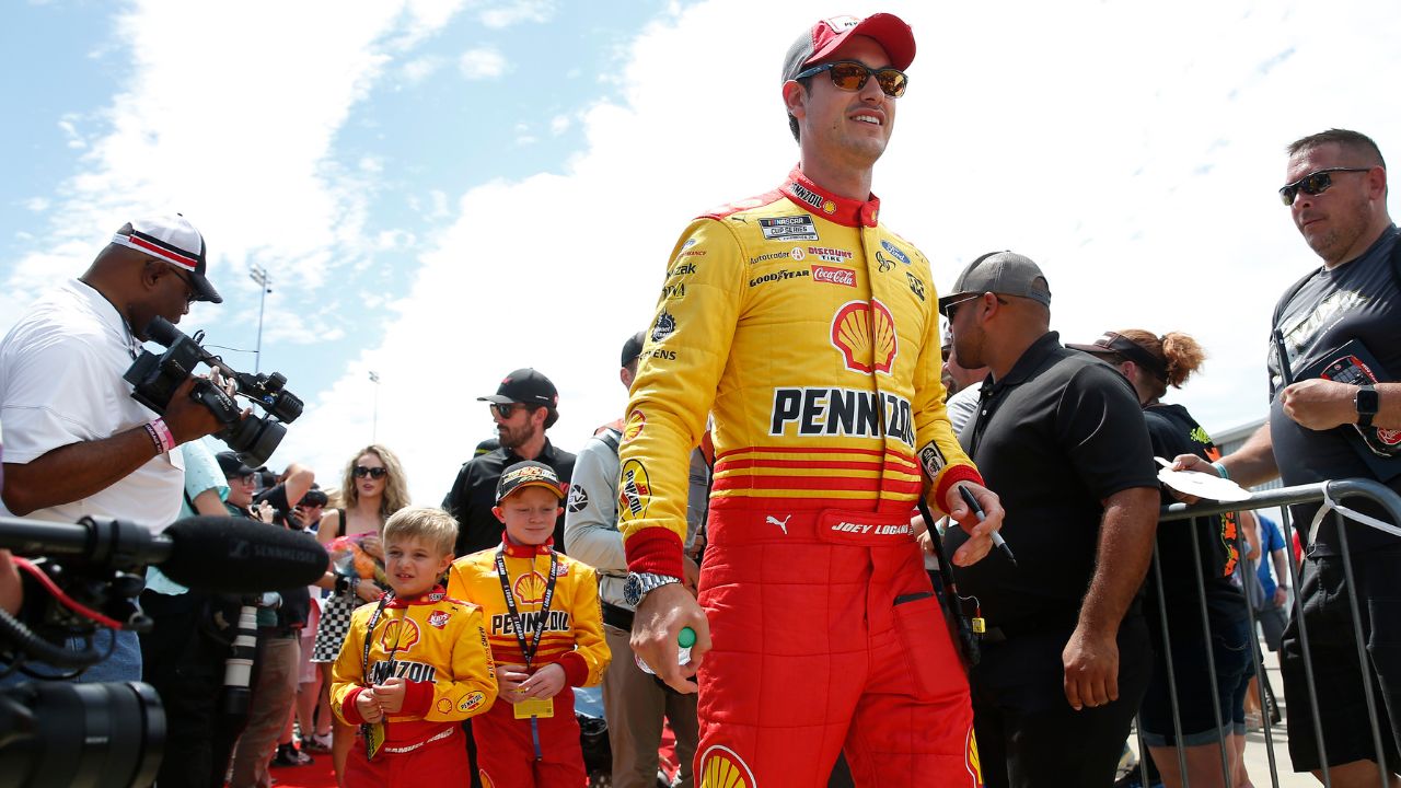 “Amateurs Running the League”: NASCAR Fans Slam Playoff System After Joey Logano’s Championship Comments