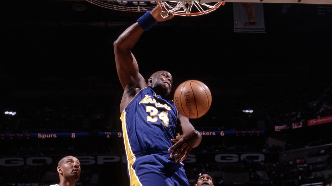 Pulling In $17,142,858 At The Peak Of His Powers, Shaquille O'Neal Now 'Flexes' Just How Good He Was In His Prime As A Laker