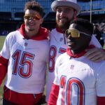 Despite Naming Travis Kelce The Greatest Tight End, Shannon Sharpe Brands Tyreek Hill as the Best Pass Catcher