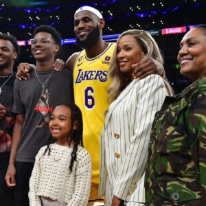 “Love You!”: LeBron James’ Wife Savannah and Sons Bronny and Bryce Hilariously Impersonate Lakers Star