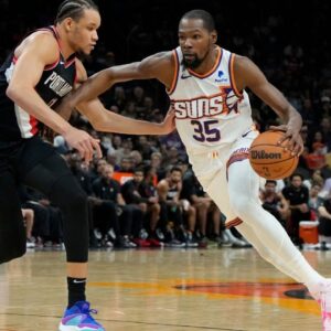 "I Actually Applaud This Type Of Hate": Kevin Durant Responds To 'Suns Are Frauds' Claim After Bradley Beal Misses On His Isolation Attempt