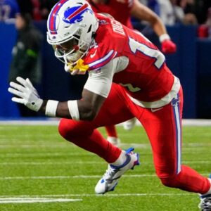 After 'Ugly' Win Against the Giants, Stefon Diggs Reveals How His QB Josh Allen Gets Him to Push Harder