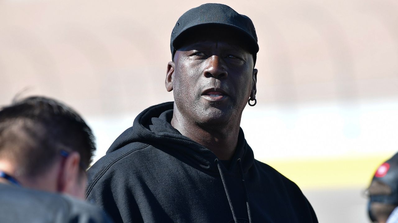 "First 9 Points by Himself": 'Furious' Michael Jordan Reacted to Bulls Coach's Cheating in Practice By Displaying His Might in 1984