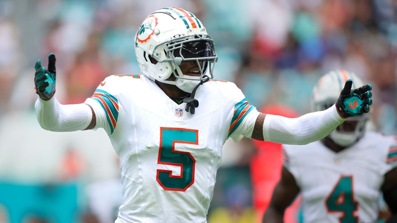 Dolphins Star Jalen Ramsey Breaks Silence After Early Playoff Exit Against the Chiefs