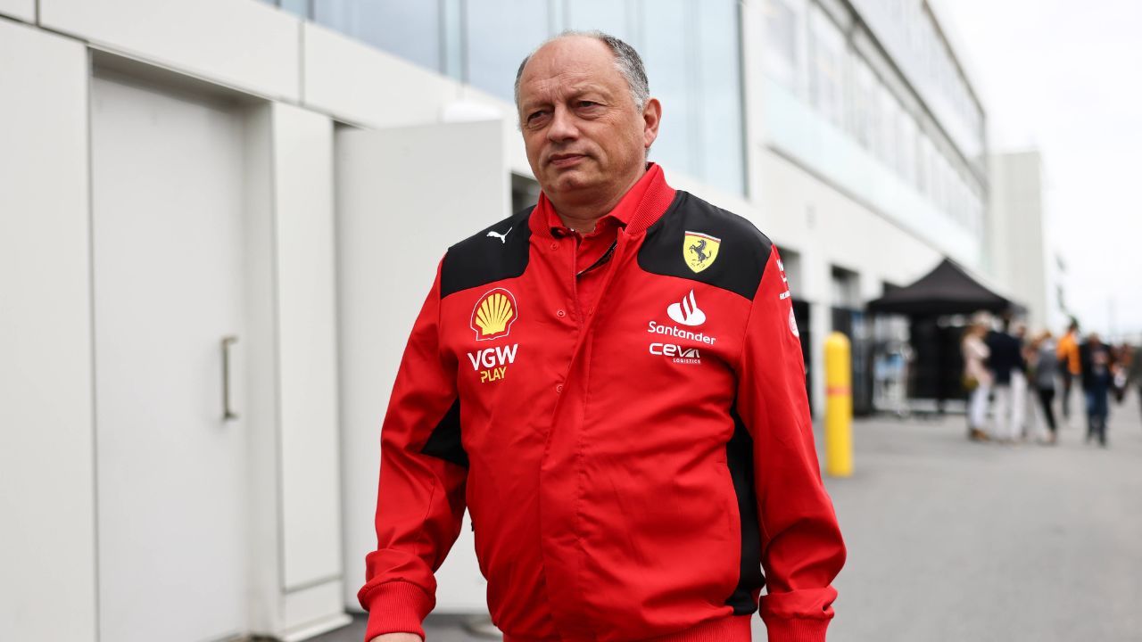 After Huge Carlos Sainz Setback, Frederic Vasseur Names Benchmark for Ferrari to Overpower Mercedes