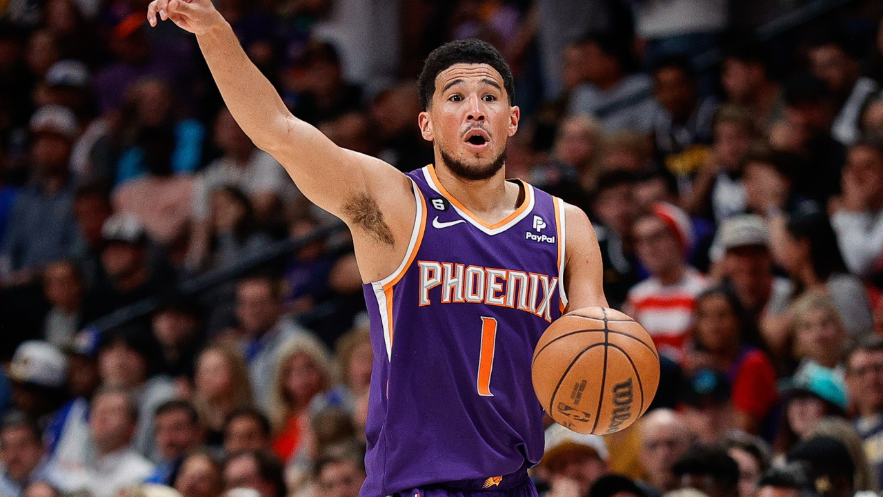 "Lot of Tequilla in Here": $50,000,000 Worth Devin Booker Slyly Built a Bar Next to Gambling Table to Trick Suns Teammates Into Getting Confident
