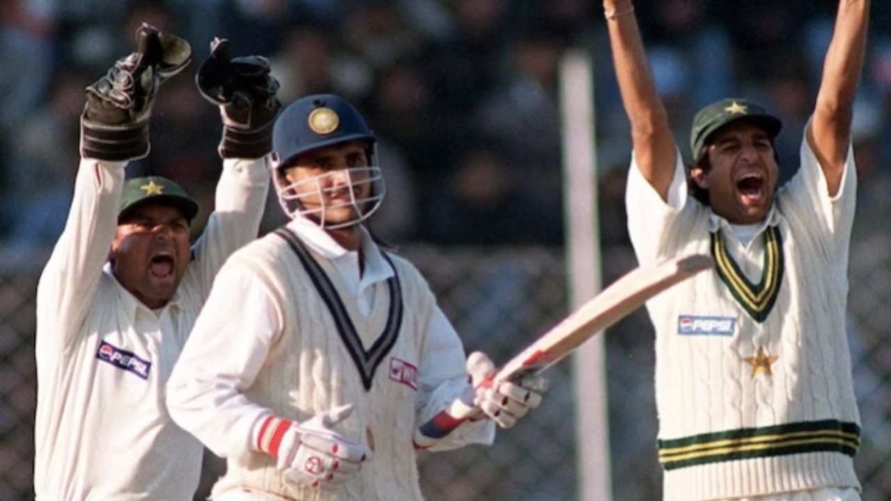 "36 Thappe Lag Gaye": Wasim Akram Takes A Dig At 'Guiltless' Moin Khan For Claiming Sourav Ganguly Bump Catch In Chennai Test