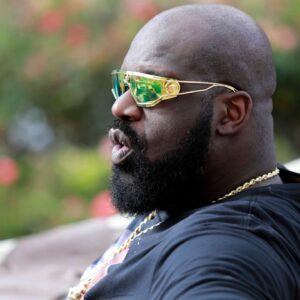 "High-Maintenance Superstars": Not Picky Over Bed Size, Shaquille O'Neal Prefers to Splurge on 'Piano' in Hotel Room Instead