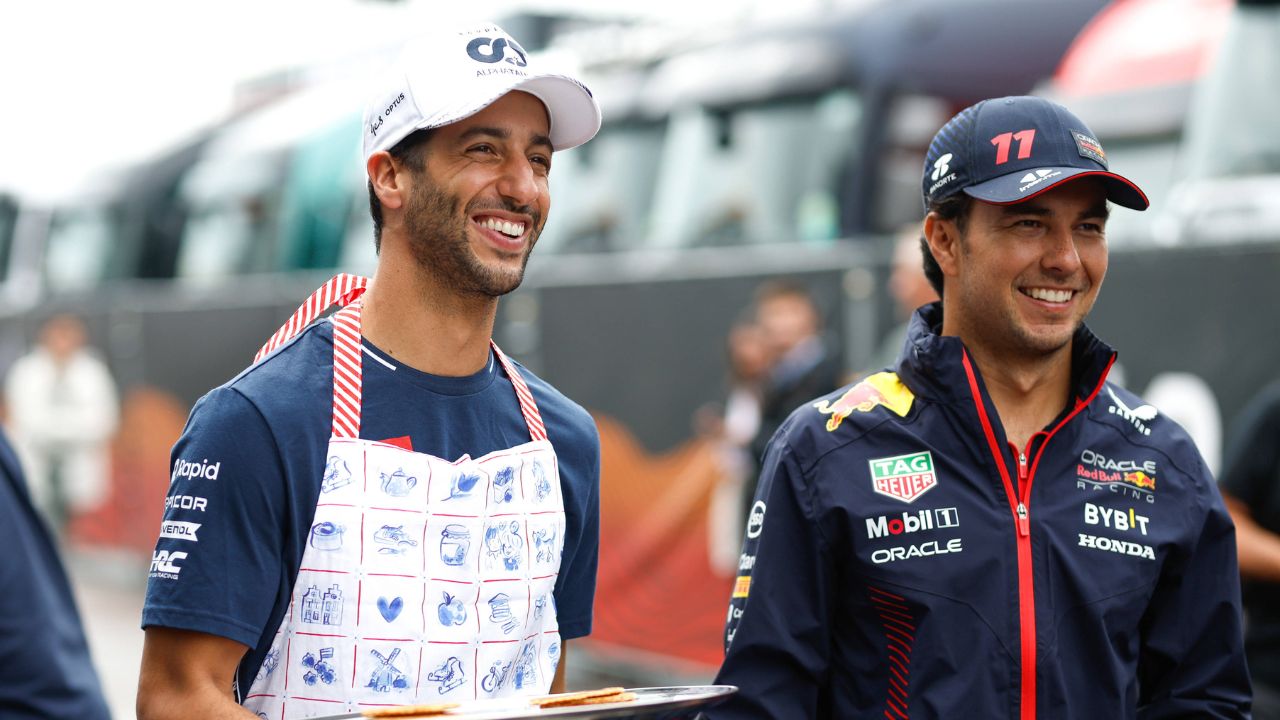 As Daniel Ricciardo Makes a Fool of Sergio Perez, Helmut Marko Opens His Eyes to ‘Unbelievable’ Situation