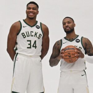 "Your Heart Sinks Into Your Butt": Giannis Antetokounmpo's Hilarious Immediate Reaction To Damian Lillard Bucks News