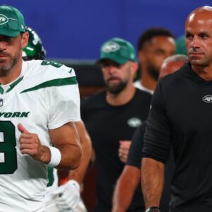 Robert Saleh Claims the Jets Won’t Raise an Alarm If Aaron Rodgers, Who Plans To Return Around Thanksgiving, Wants To Play