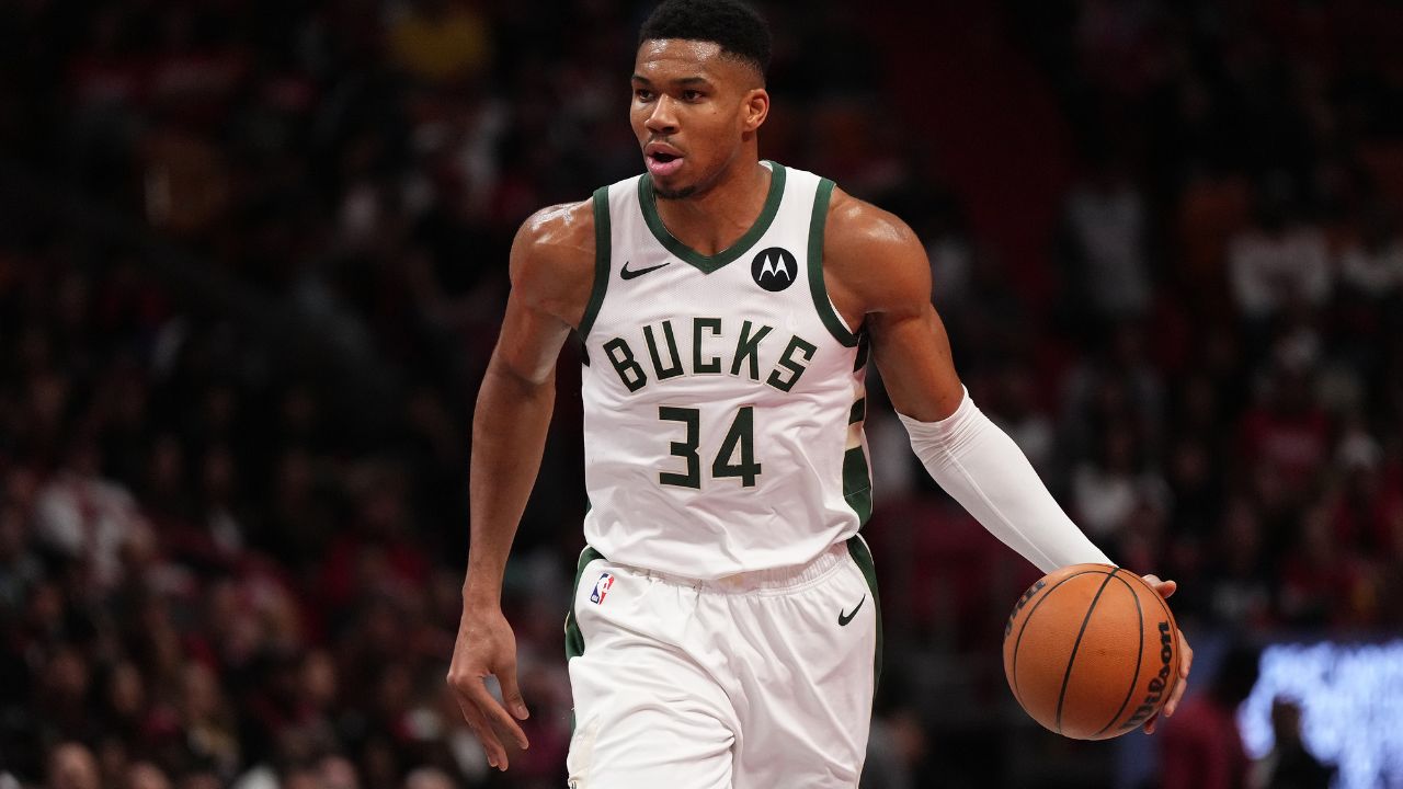 "He Make That Sh*t Look Like A Fisher Price Hoop": Giannis Antetokounmpo's Absurd Dunks Have Gilbert Arenas Flabbergasted