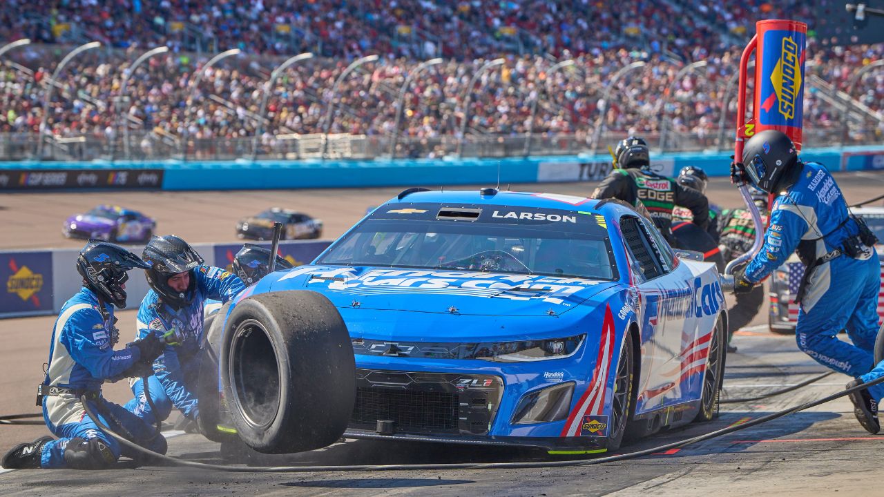 How Do NASCAR Cars Refuel During a Race? Why Can’t Formula 1 Cars Do the Same Anymore?