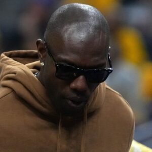 Grief Stricken Terrell Owens Asks for Support for His Cousin's Kids After Tragically Losing Him in a Crash