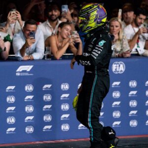 “No Way I Can Win a Race”: Lewis Hamilton Reveals He Was Second Guessing His Decision to Continue Racing