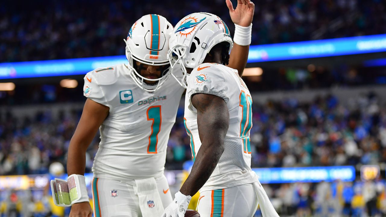 Miami Dolphins Have Already Found Suitors to Replace Shaquil Barrett’s Abrupt Loss