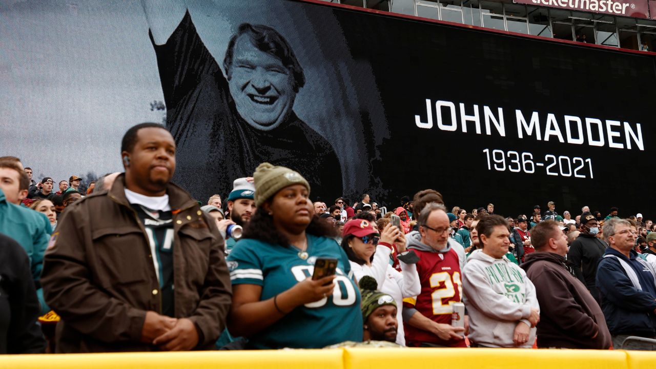 Detroit Lions Pay Special Tribute to John Madden During Thanksgiving Matchup