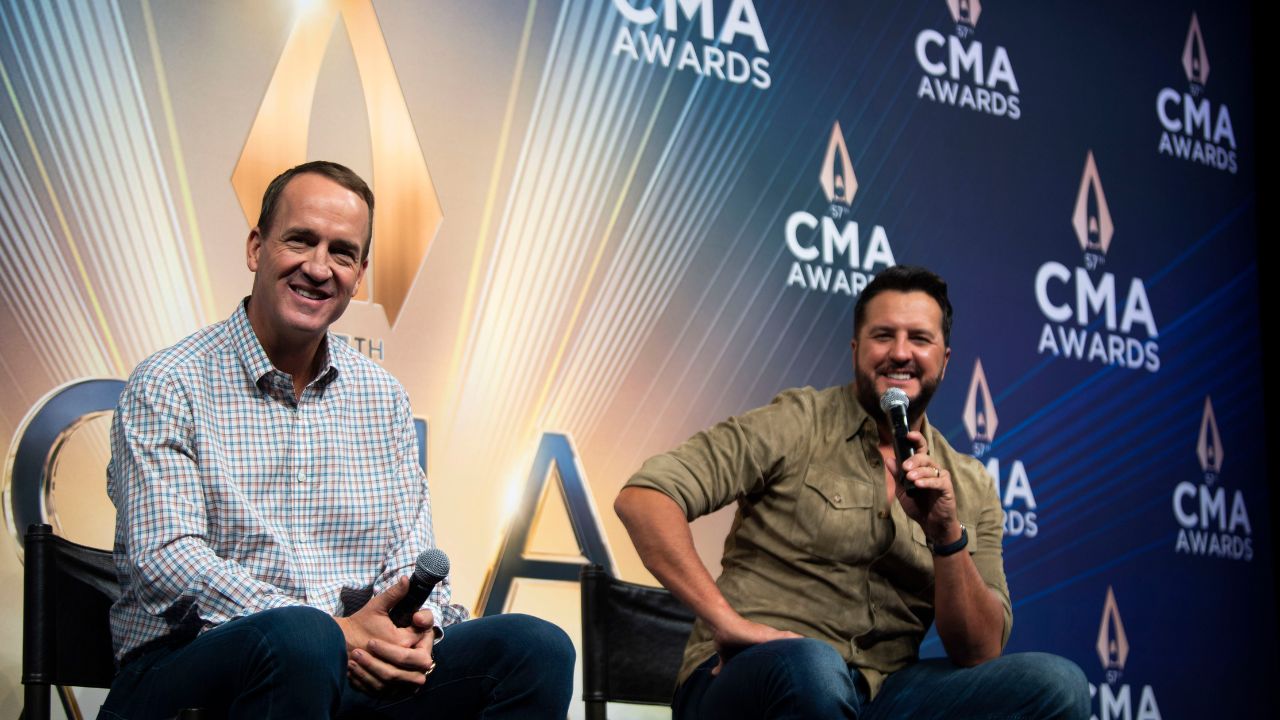 "You Know the Difference Between Taylor Swift & New York Jets?": Peyton Manning & Luke Bryan Hilariously Troll New York at CMA 2023