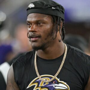 Lamar Jackson Inches Closer to Dual Threat Greatness in Game Against Jayden Daniels