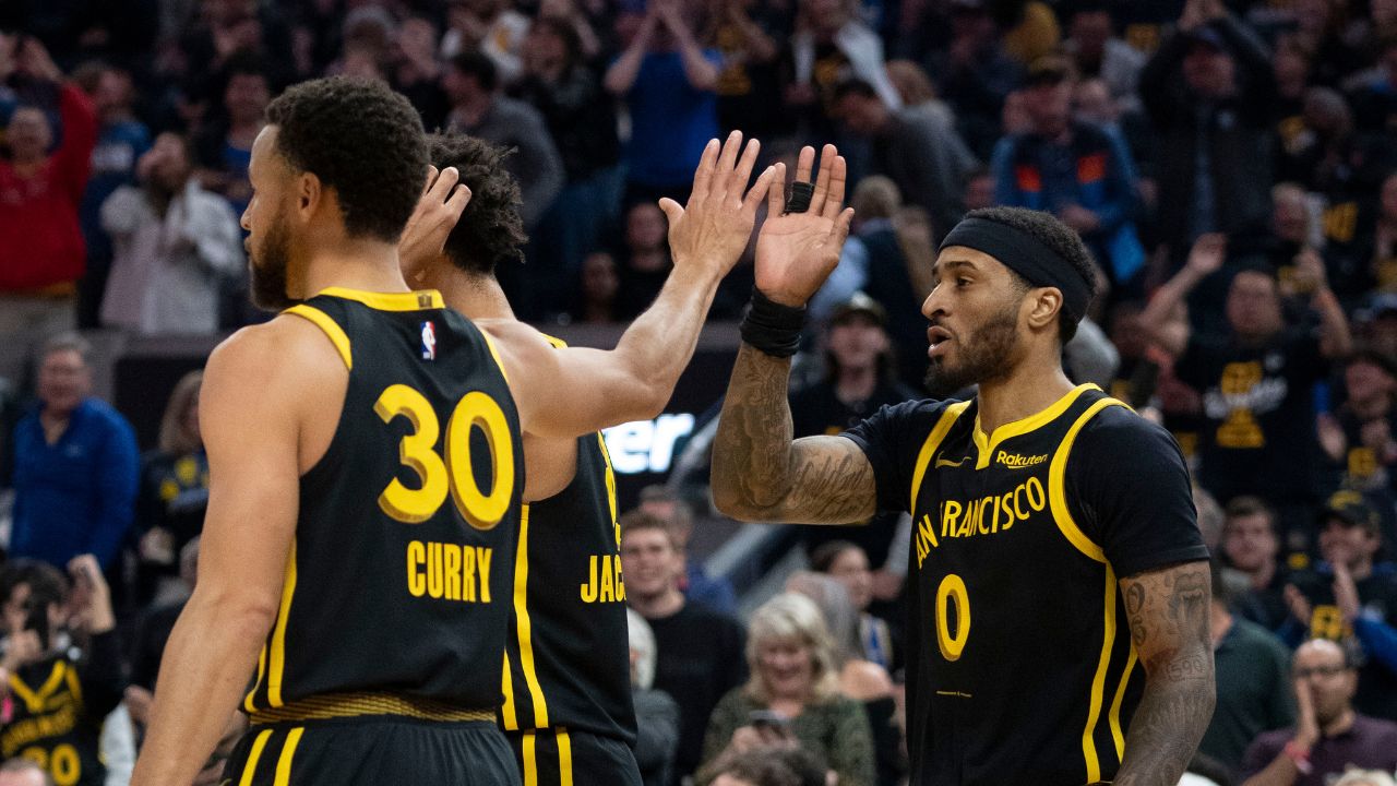 How Can Stephen Curry and the Warriors Qualify for the In-Season Tournament Knockout Rounds?