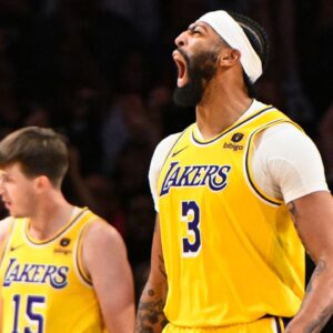 "Everybody's Quick To Murder Anthony Davis": 32 & 13 Night From Lakers Big-Man Has Austin Reaves Standing Up For Him
