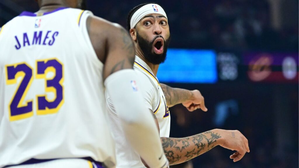 "He's a Big Flopper": 6ft 9" Sixers Player Takes a Shot at Anthony Davis' Reaction to Aggressive Playing