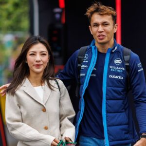 Alex Albon Gets Roasted for Awkward Fail at Netflix Cup and His Golfer Girlfriend Will Not Be Happy
