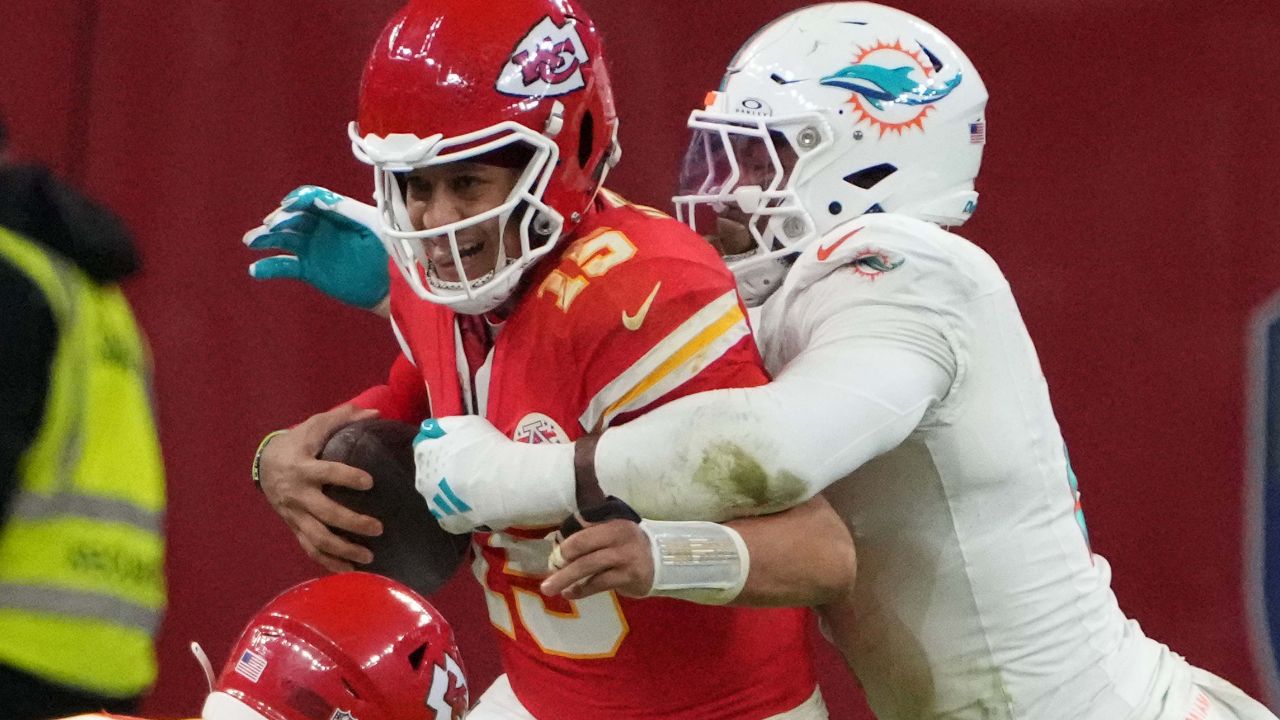 Patrick Mahomes’ Aunt Isn’t Happy With What She Is Seeing With the Chiefs: “Kelce Was Out There Looking Crazy”