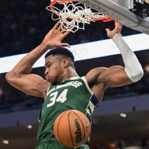 Giannis Antetokounmpo 'Chilling' With His Kids While Playing The Pistons Has NBA Twitter In Shambles: "His Kids Could've Played"