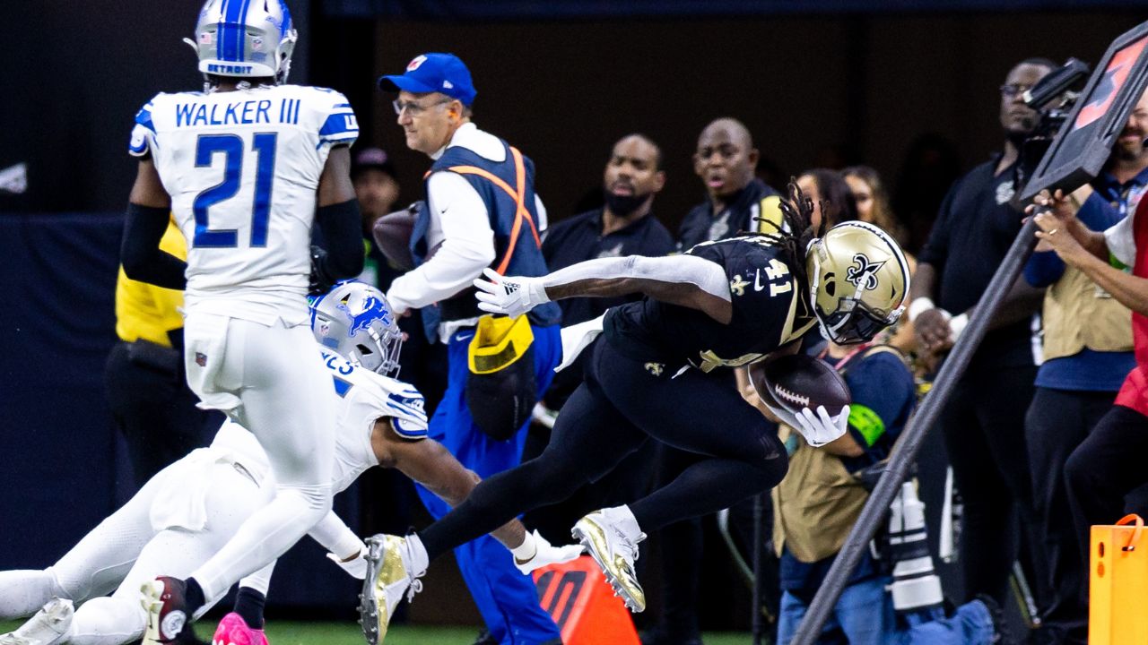 “That’s Horrible”: NFL Fans React After Saints Personnel Suffers Gruesome Injury After Sideline Hit