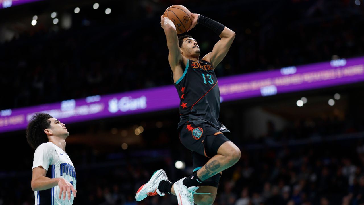 “Made Anthony Black Do the Nae Nae”: Jordan Poole Gets NBA Twitter Hyped Up After 30-Point Performance Against Magic